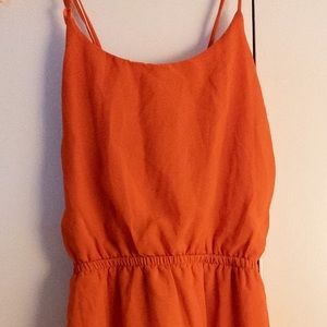 👗 Strappy coral sundress